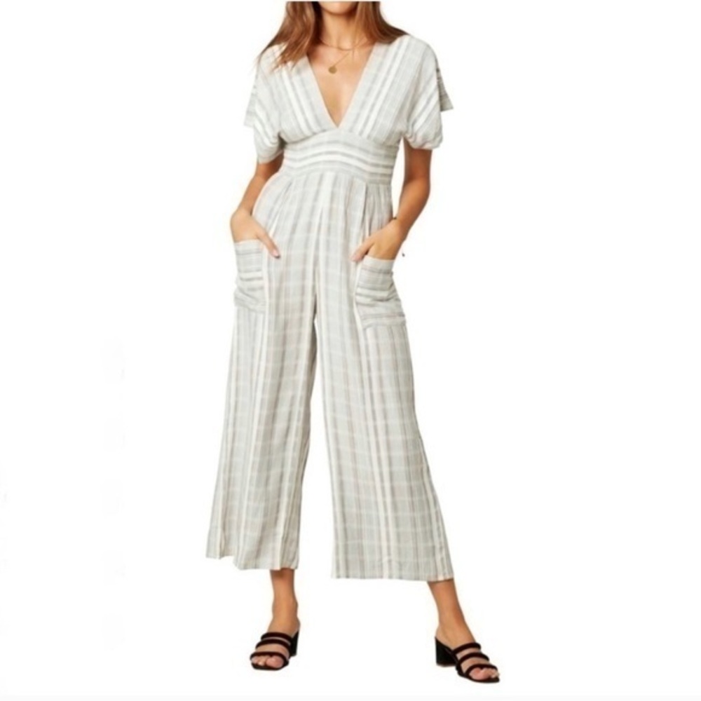 l*space Cream and Light Gray Striped V-Neck Jumpsuit